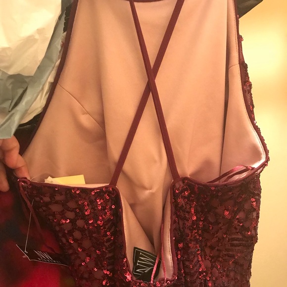 Maroon sequence prom dress! - Picture 3 of 5